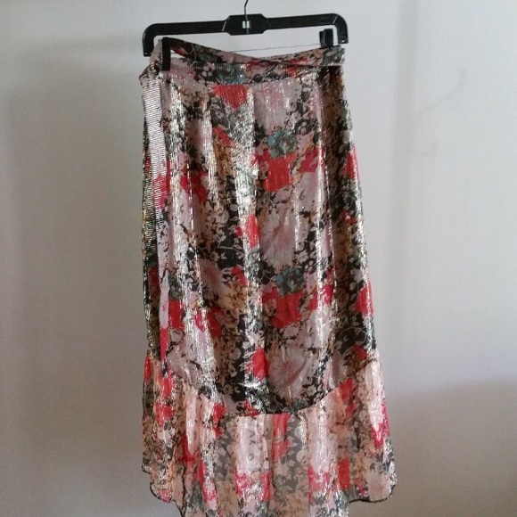 Metallic wrap floral skirt - Picture 5 of 6